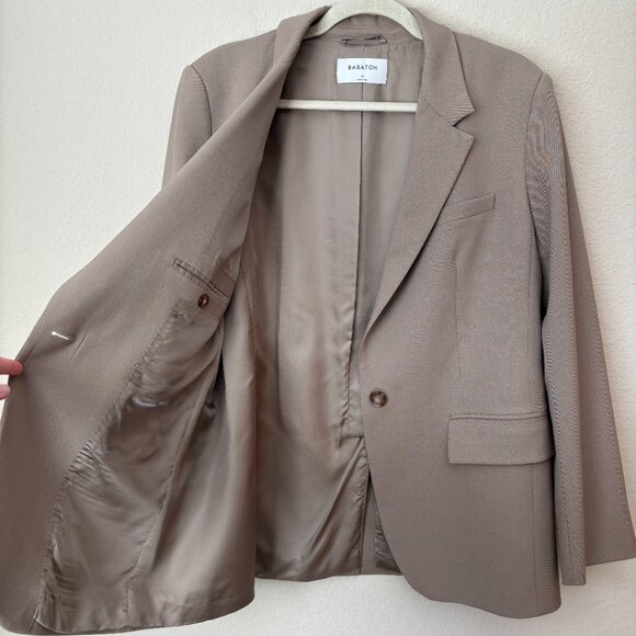 Aritzia Babaton Wool Blend Agency Blazer in Taupe - Picture 9 of 11